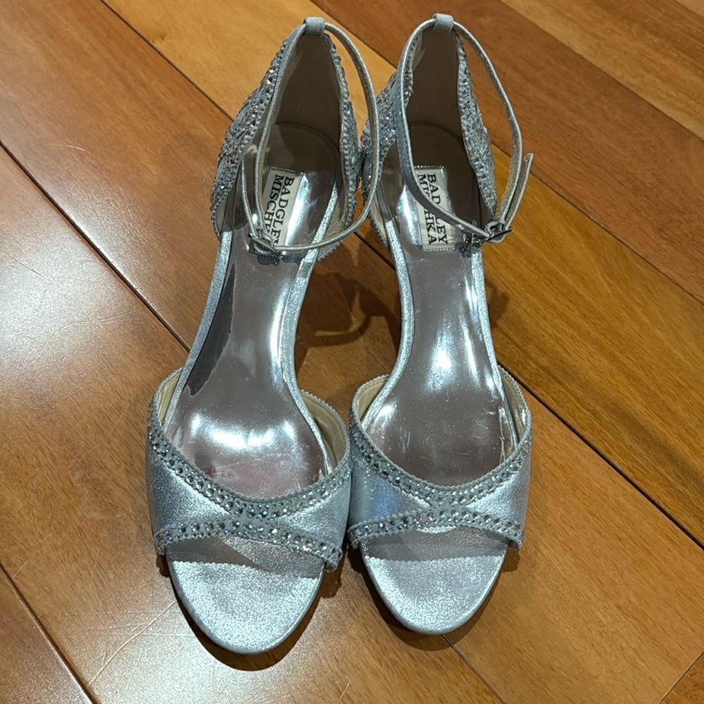 Badgley Mischka Silver Ankle Strap Sandals